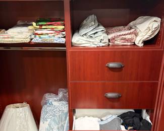 Linens duvet cover brand new 