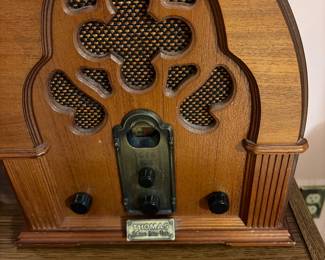 Thomas collectors edition radio and cd player reproduction 