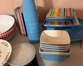 Melamine outdoor dinnerware  many pieces 