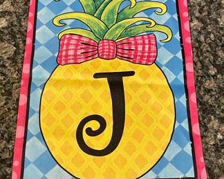 PINEAPPLE "J" MINI GARDEN FLAG