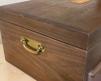 REED&BARTON FLATWARE CHEST