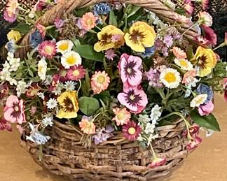 PANSIES ARRANGEMENT IN BASKET