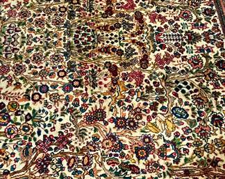 BEAUTIFUL LARGE LIVING ROOM RUG