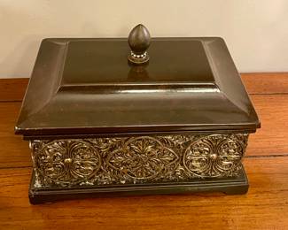 DECORATIVE BOX