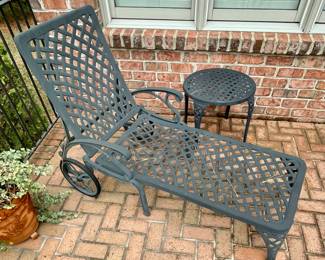 METAL CHAISE LOUNGE, METAL SIDE TABLE