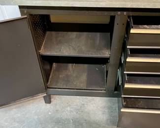 CRAFTSMAN WORK BENCH/TOOL BOX