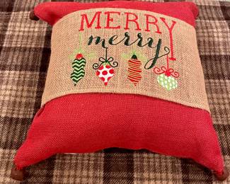 "MERRY merry" PILLOW