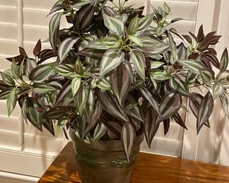 FAUX FOLIAGE IN DECORATIVE POT