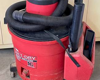 CRAFTSMAN 16 GALLON WET-DRY DOUBLE INSULATED VAC