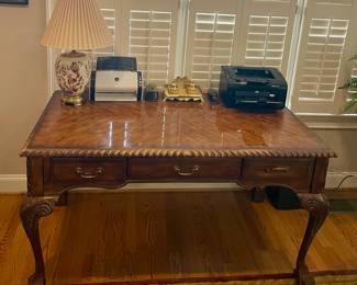 EXECUTIVE DESK