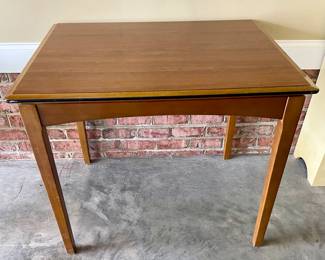 LIBRARY STYLE TABLE