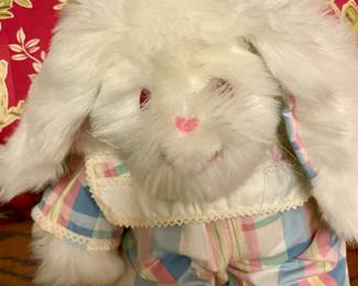 MS. NOAH "RAINBOW" BUNNY