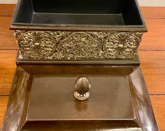 DECORATIVE BOX