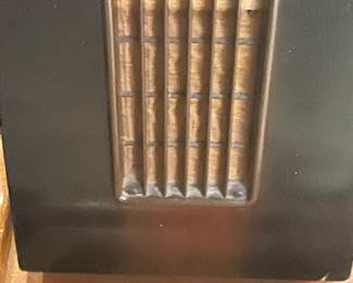 ANTIQUE GRUNDIG MAJESTIC MODEL 1088 RADIO