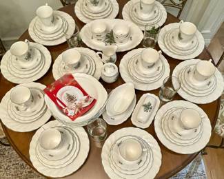 80-PCS "HAPPY HOLIDAYS" by NIKKO - JAPAN