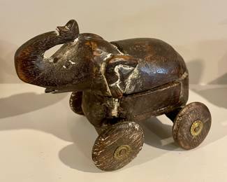WOODEN ELEPHANT TRINKET TOY