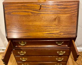 OAK SECRETARY