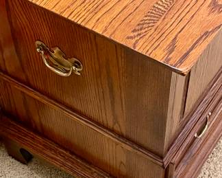 OAK CEDAR-LINED CHEST WITH DRAWER