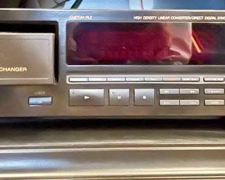 SONY 10-DISC AUTOMATIC CHANGER CD PLAYER