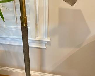 BRASS FLOOR LAMP