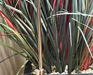 SPOT LIGHT ON ADJUSTABLE STAND