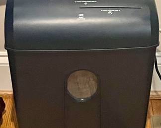 PAPER SHREDDER