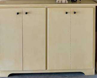 BUTTERCREAM 4-DOOR CABINET WITH ACRYLIC TOP