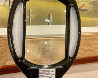 CRAFTING MAGINIFIER FLOOR LAMP