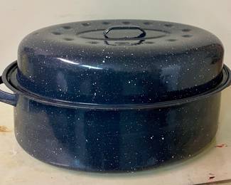 ENAMEL ROASTER