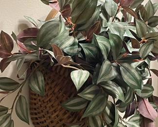 FAUX FOLIAGE IN WALL BASKET