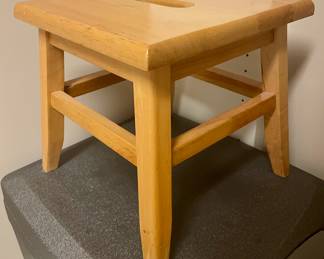 WOODEN STEP STOOL