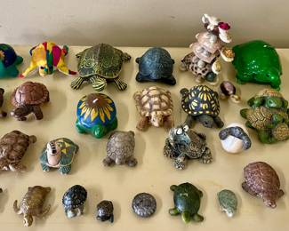 TURTLE FIGURINES