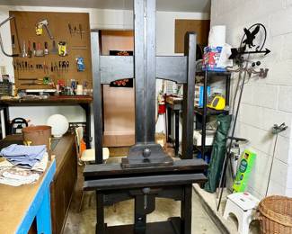 Very large wooden easel

