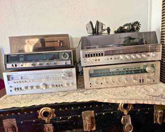 Vintage Kenwood, Panasonic, Marantz and MCS Series turntables and receivers