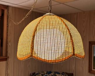 What a great game table light!