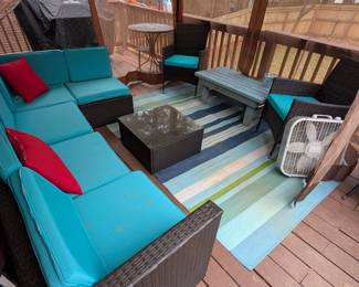 outdoor patio furniture 