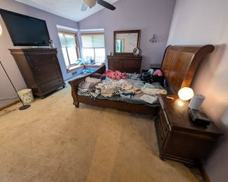 king sleigh bed and bedroom set