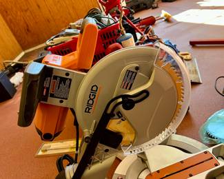 New Ridgid 15AMP 12I sliding compound miter saw