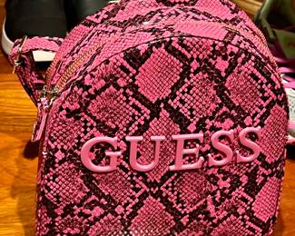 New Guess sm. purse/backpack