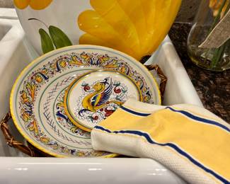 Deruta Italian- Raffaellesco pattern  pottery bowl 