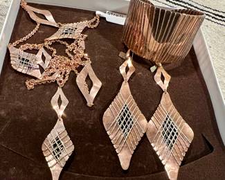 Stroilli necklace, bracelet & earrings 