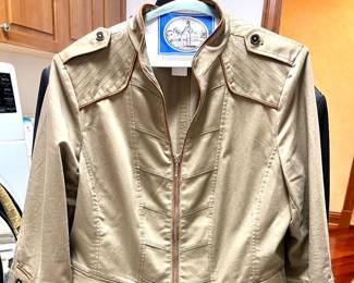 2 pc White House Black Market jacket & pants set  size 14