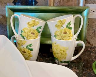 4 Yellow floral coffee mugs