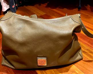 Dooney & Bourke purse 