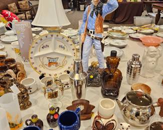 Kitschy 50s, Tiki, barware etc