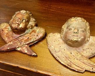 Set of 2 small painted wood cherub heads, baroque, French