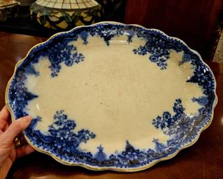 So pretty, flower blue platter 