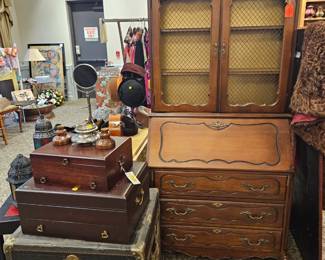 Chests, silverware boxes, mcm secretary