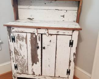 Whitewashed Reclaimed Wood Dry Sink