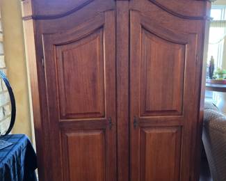 Vintage Armour, 1st floor